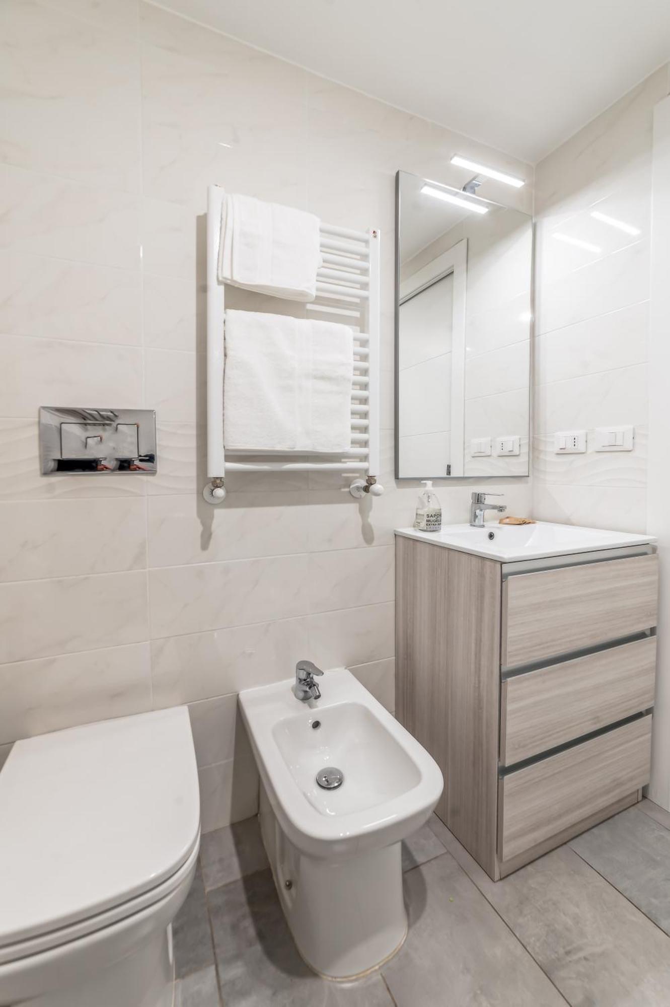 Benedetta Flat - Metropigneto & Tram - Free Wi-fi * Roma